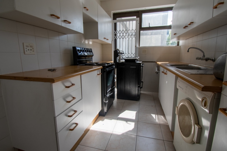 To Let 3 Bedroom Property for Rent in Claremont Upper Western Cape